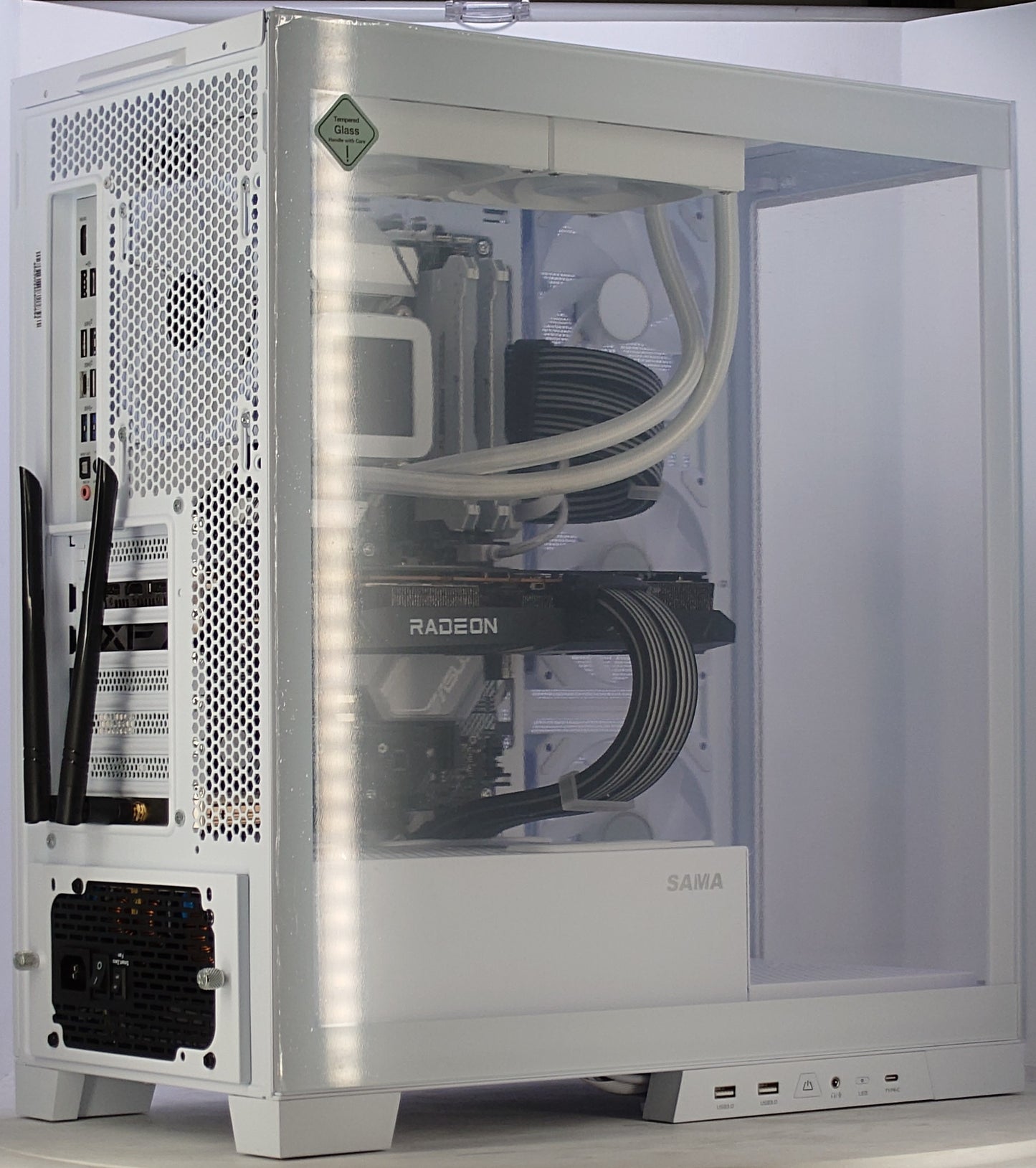 Sama Neview 4503 | i7-11700 | 16GB RAM | RX 6700
