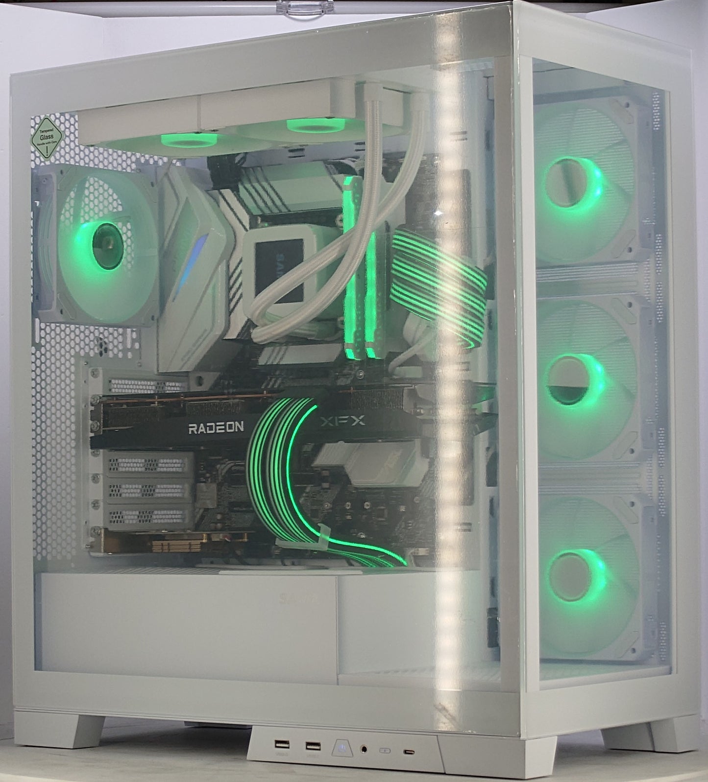 Sama Neview 4503 | i7-11700 | 16GB RAM | RX 6700