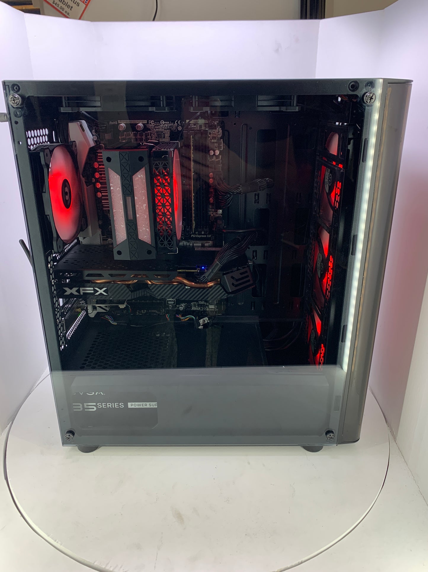 Thermaltake V250 TG | i7-6700 | 16GB | RX 580