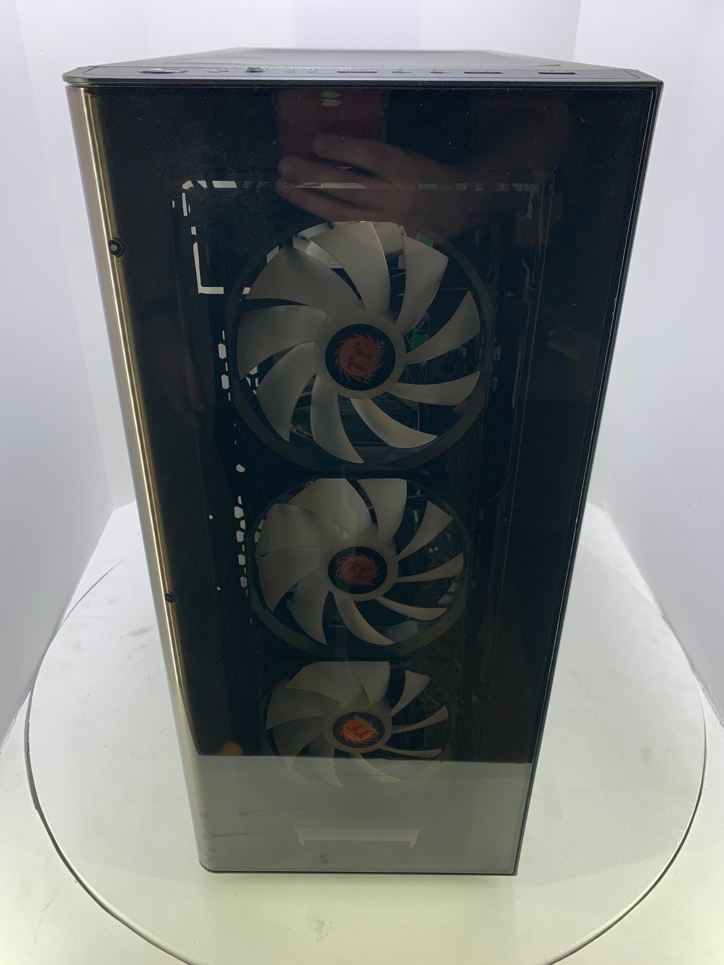 Thermaltake V250 TG | i7-6700 | 16GB | RX 580