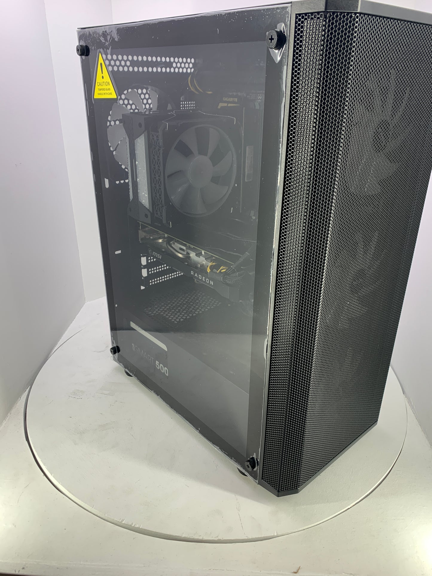 Sama 3311 | i5-7600K | 16GB | RX 5700 XT