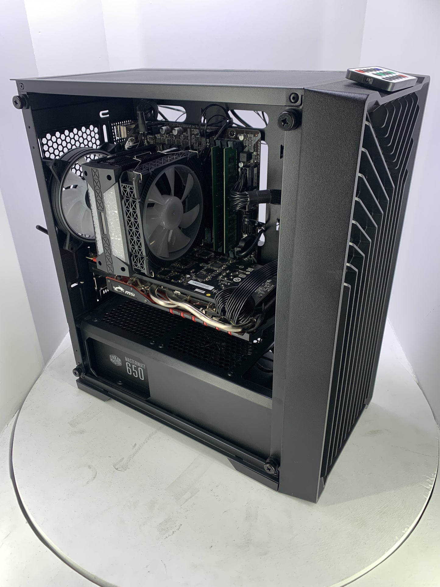 SAMA LC-70M | i5-8500T | 16GB | GTX 970