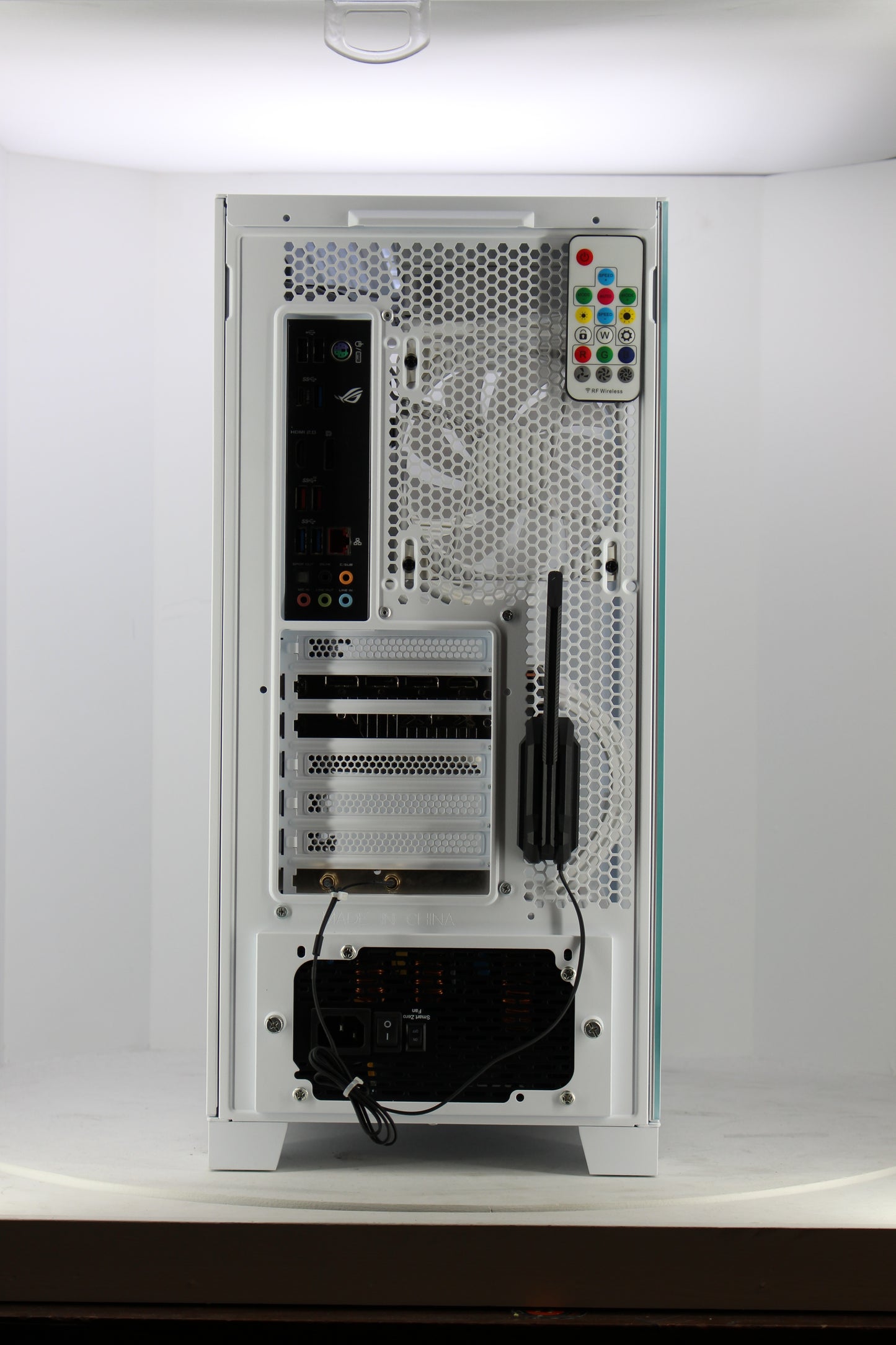 SAMA 4503 White | R7 | 32GB | RX 6900 XT