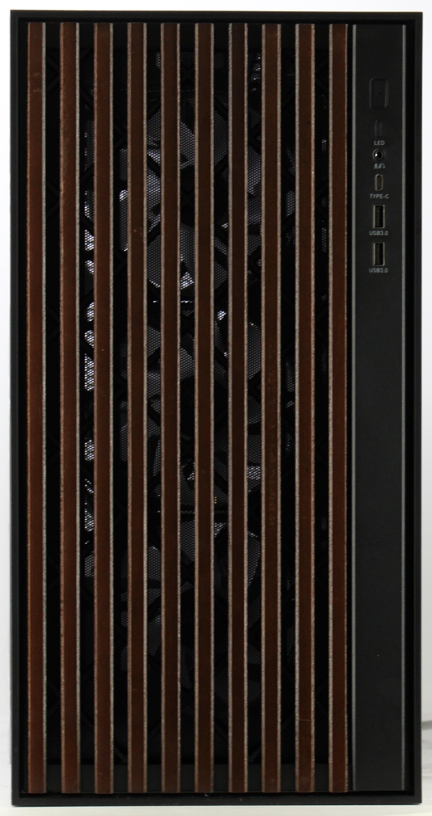 Sama V Nature | R5 3600 | 16GB | RX 5700XT