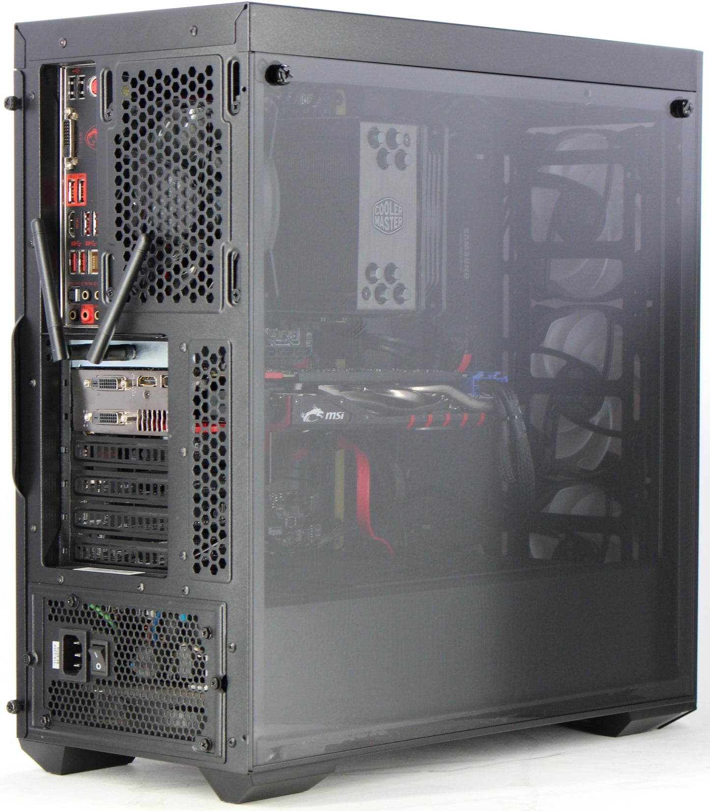 Cooler Master | i7-6700 | 16GB RAM | GTX 970
