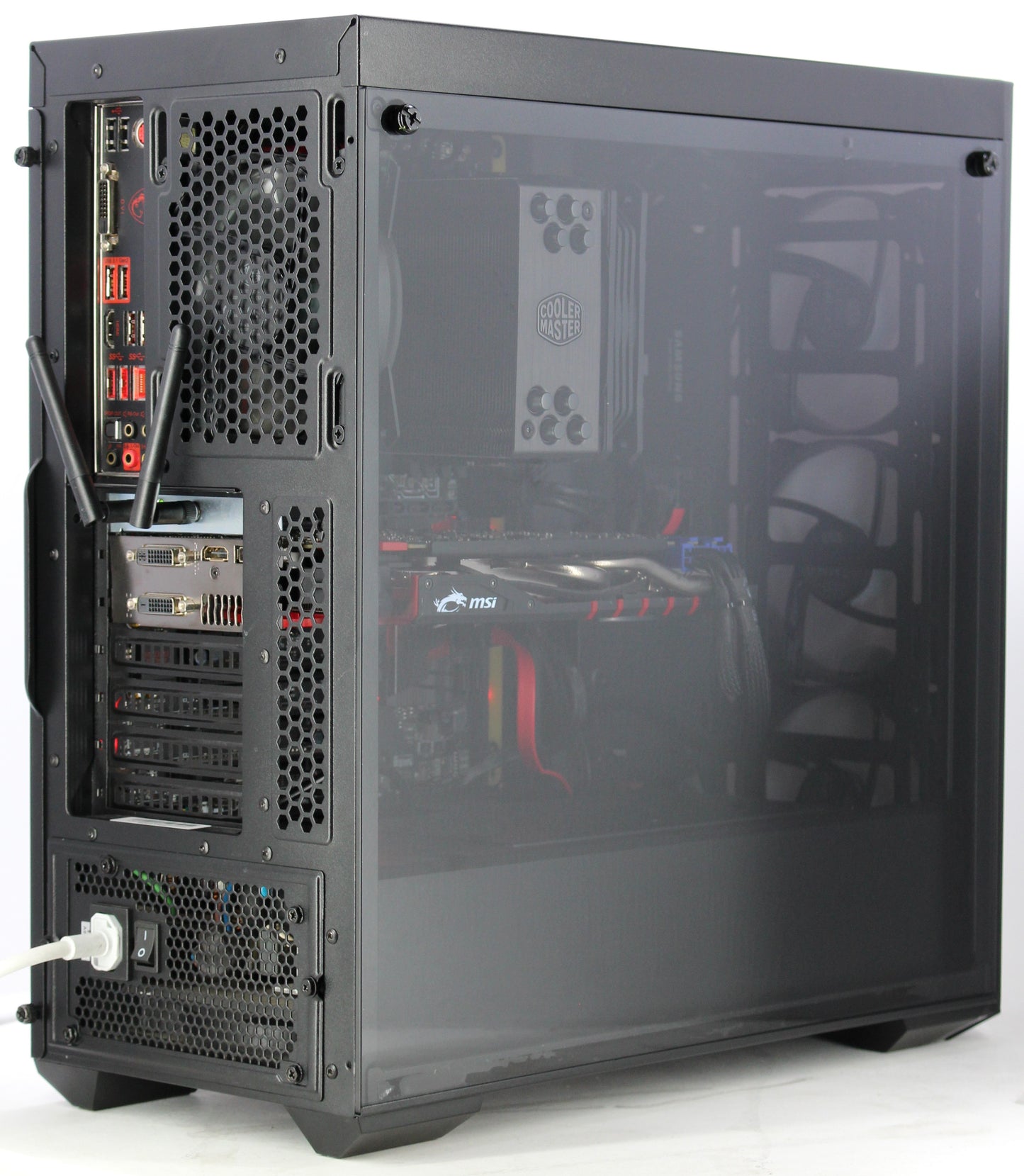 Cooler Master | i7-6700 | 16GB RAM | GTX 970