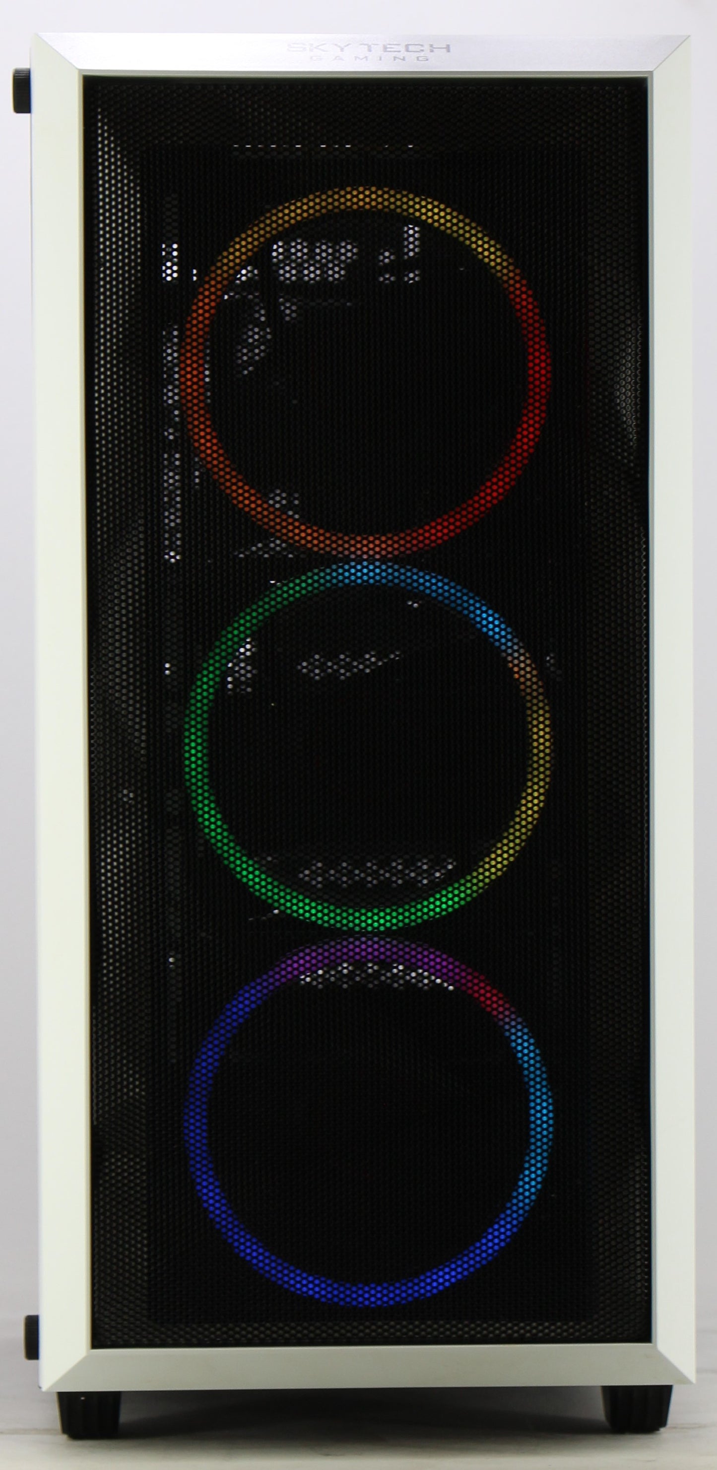 SkyTech | R7-3700X | 32GB RAM | RTX 2060