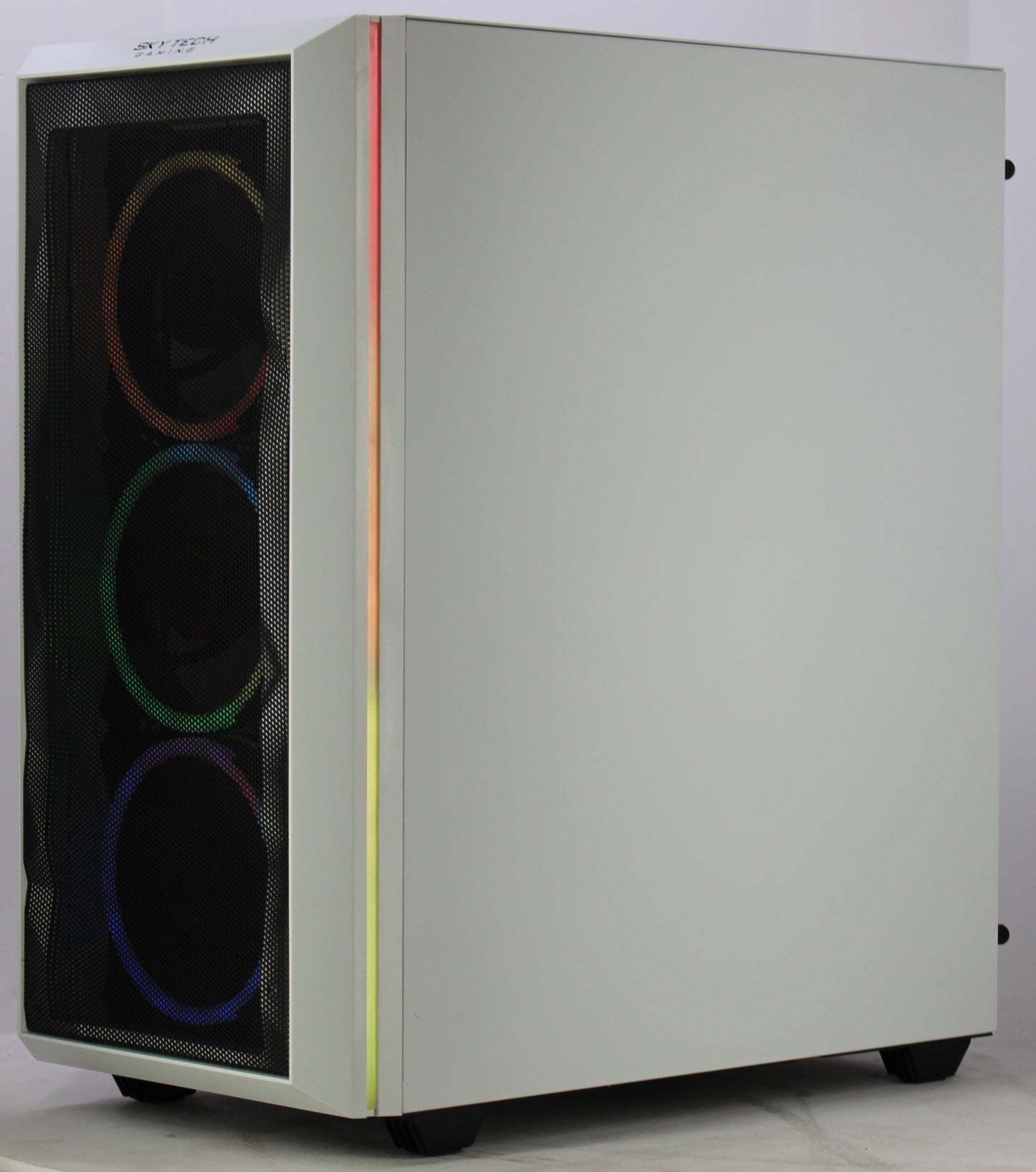SkyTech | R7-3700X | 32GB RAM | RTX 2060