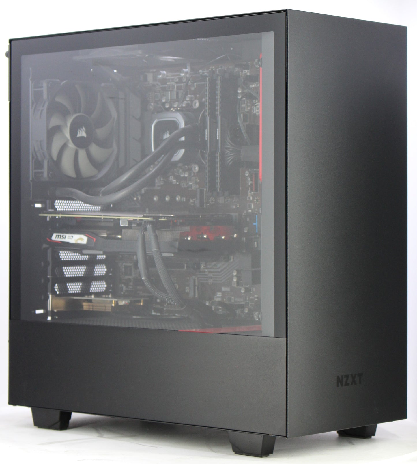 NZXT | i7-9700K | 16GB RAM | RTX 2060