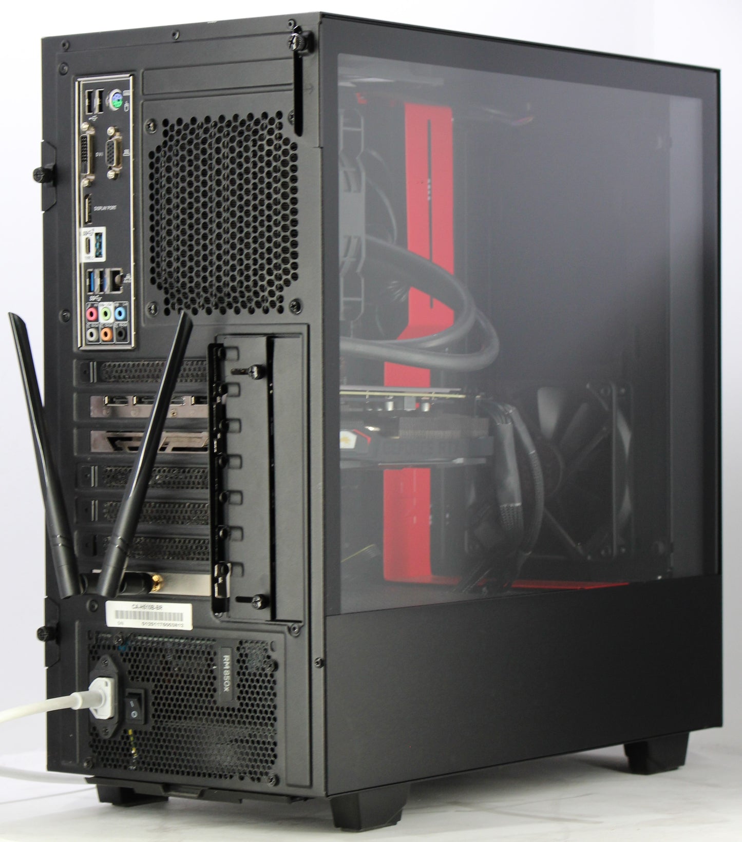 NZXT | i7-9700K | 16GB RAM | RTX 2060