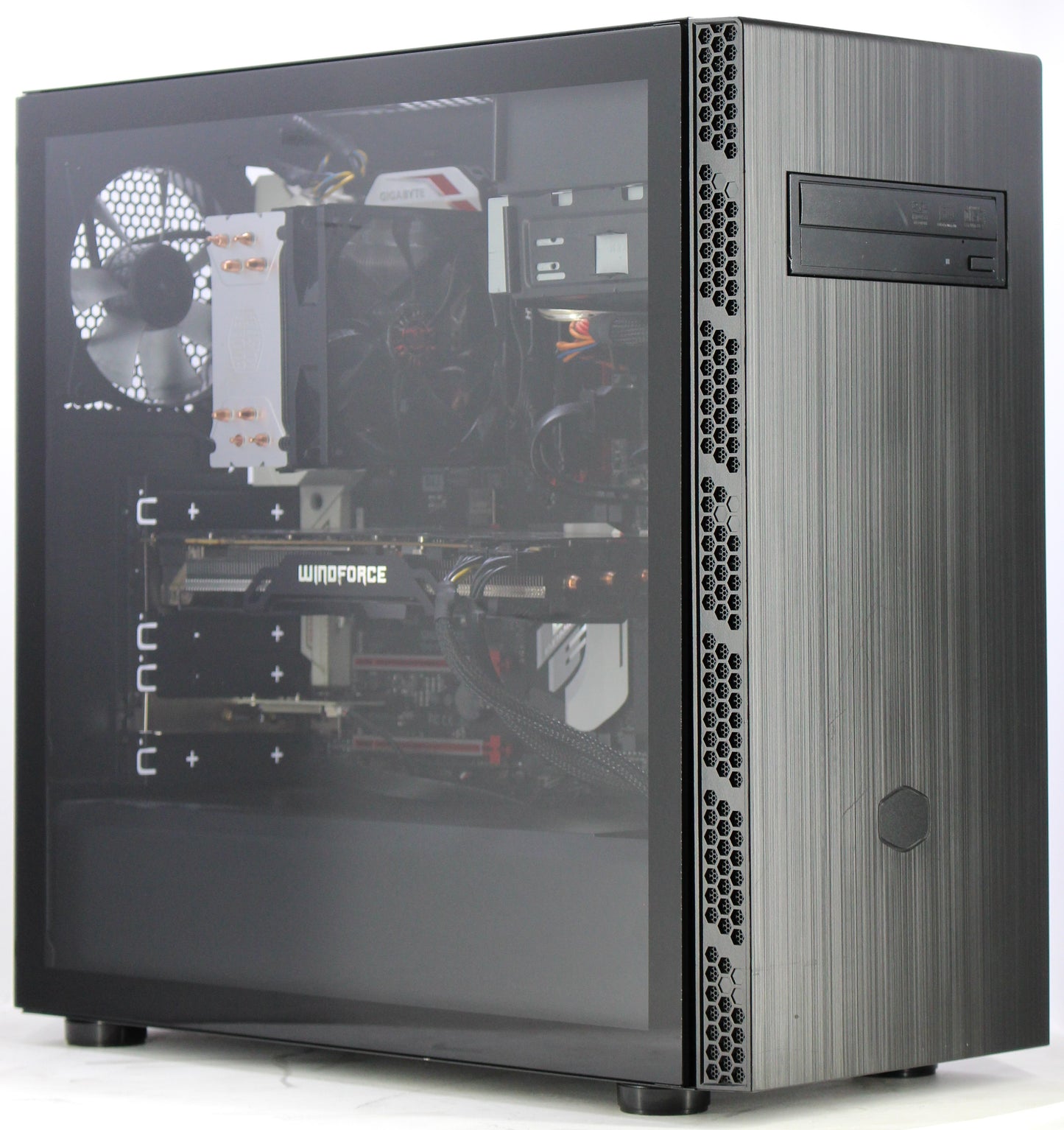 CoolerMaster | i7-6700K | 16GB RAM | GTX 980 Ti