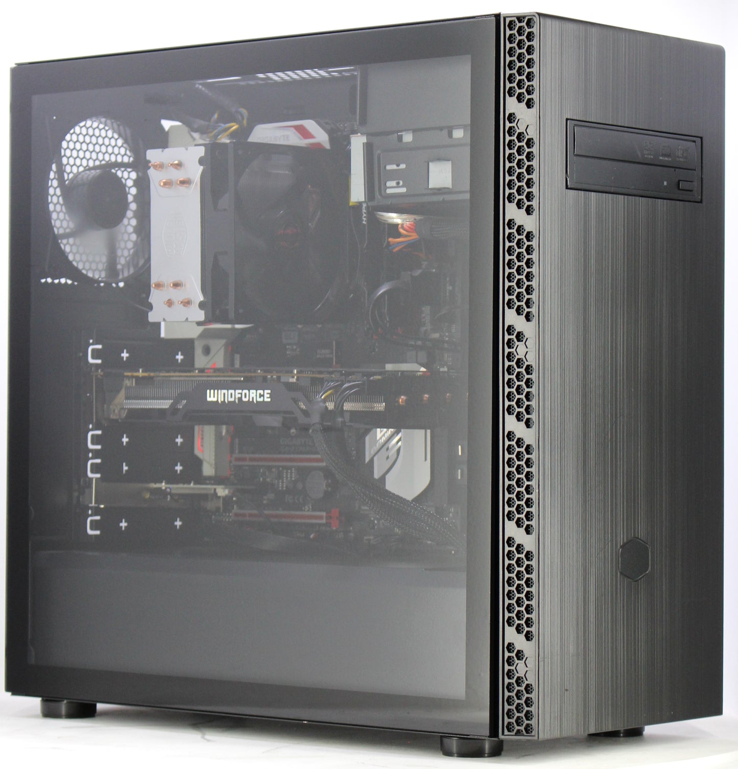 CoolerMaster | i7-6700K | 16GB RAM | GTX 980 Ti