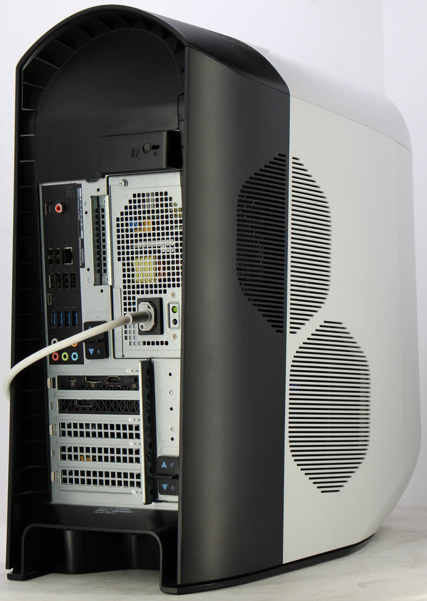 Alienware | i7-10700F | 32GB RAM | RTX 2060