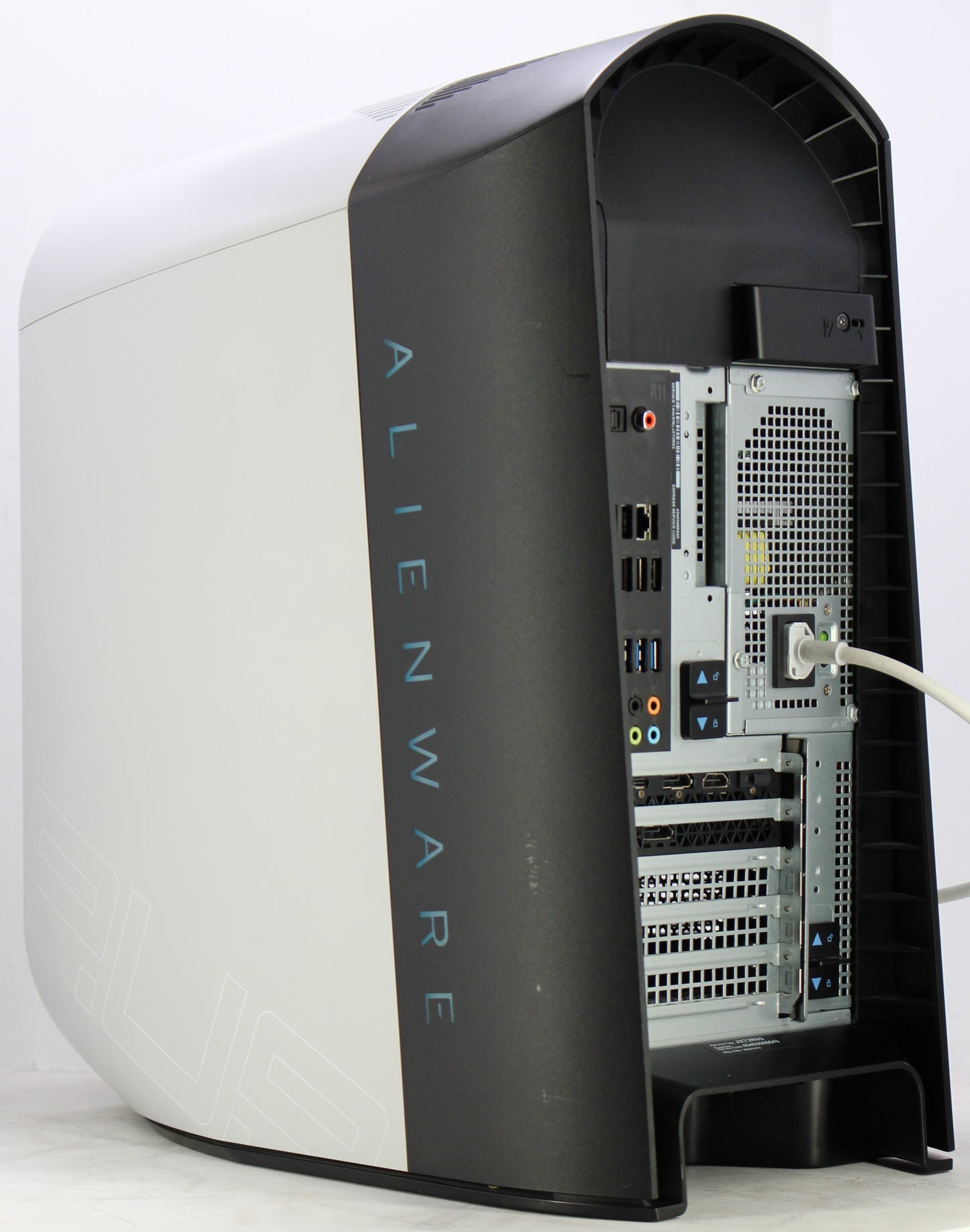 Alienware | i7-10700F | 32GB RAM | RTX 2060