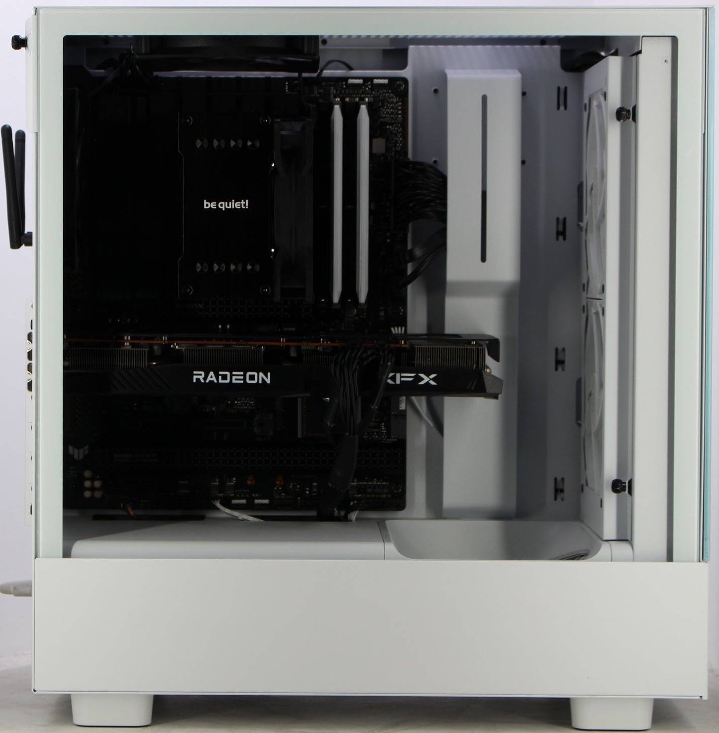 NZXT H5 Elite | R5 7600X | 32GB RAM | RX 6700
