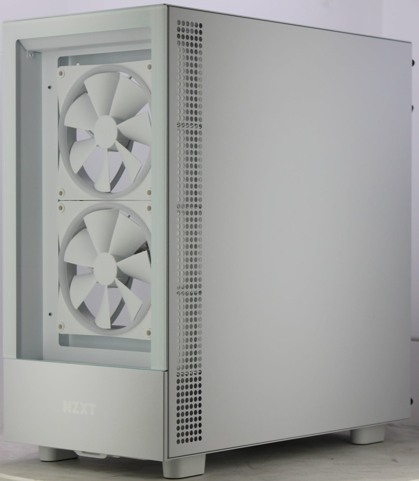 NZXT H5 Elite  | R5 7600X | 32GB RAM | RX 7600