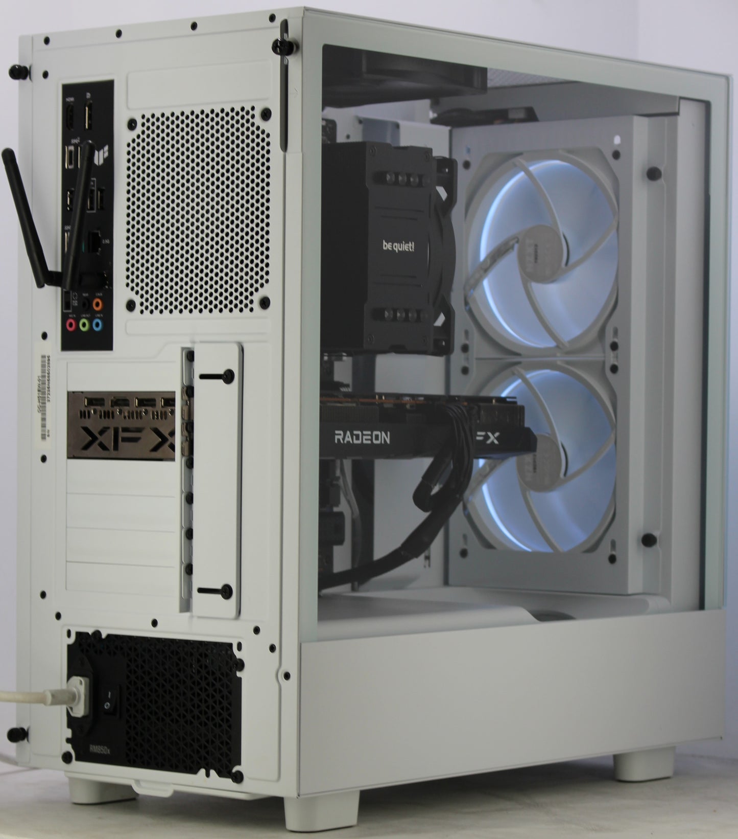 NZXT H5 Elite | R5 7600X | 32GB RAM | RX 6700