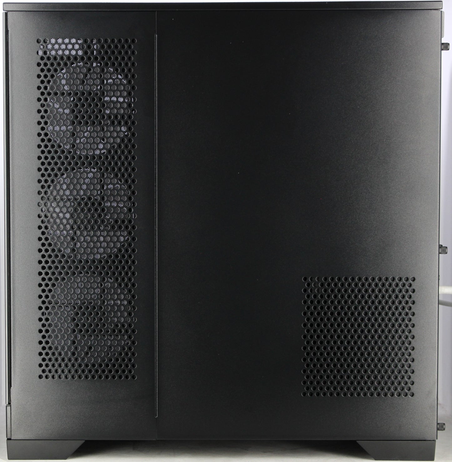 Sama 3021 | R7 9700X | 64GB | RX 9070XT