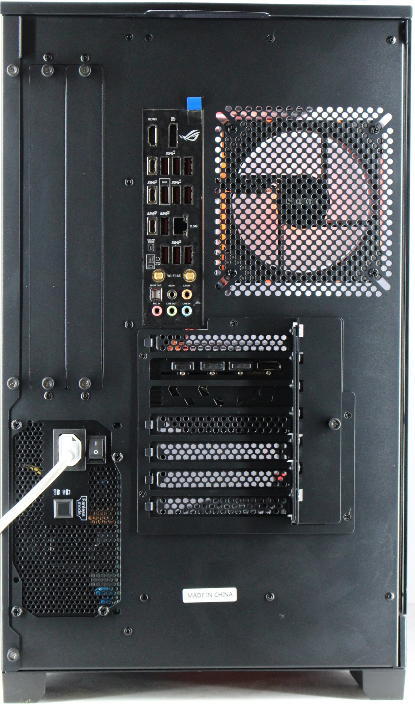 Sama 3021 | R7 9700X | 64GB | RX 9070XT