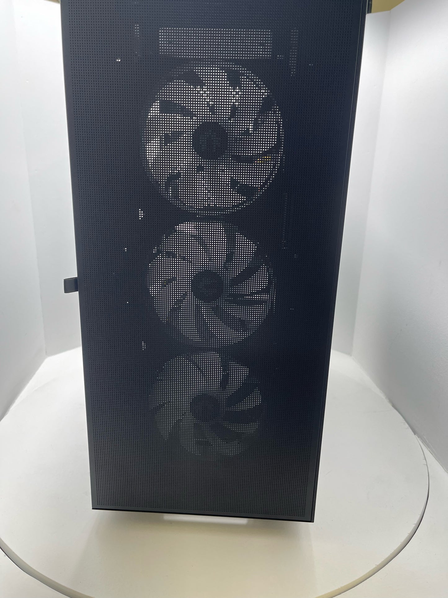 BitFenix Flow | R5 1600 | 16GB | RX 580