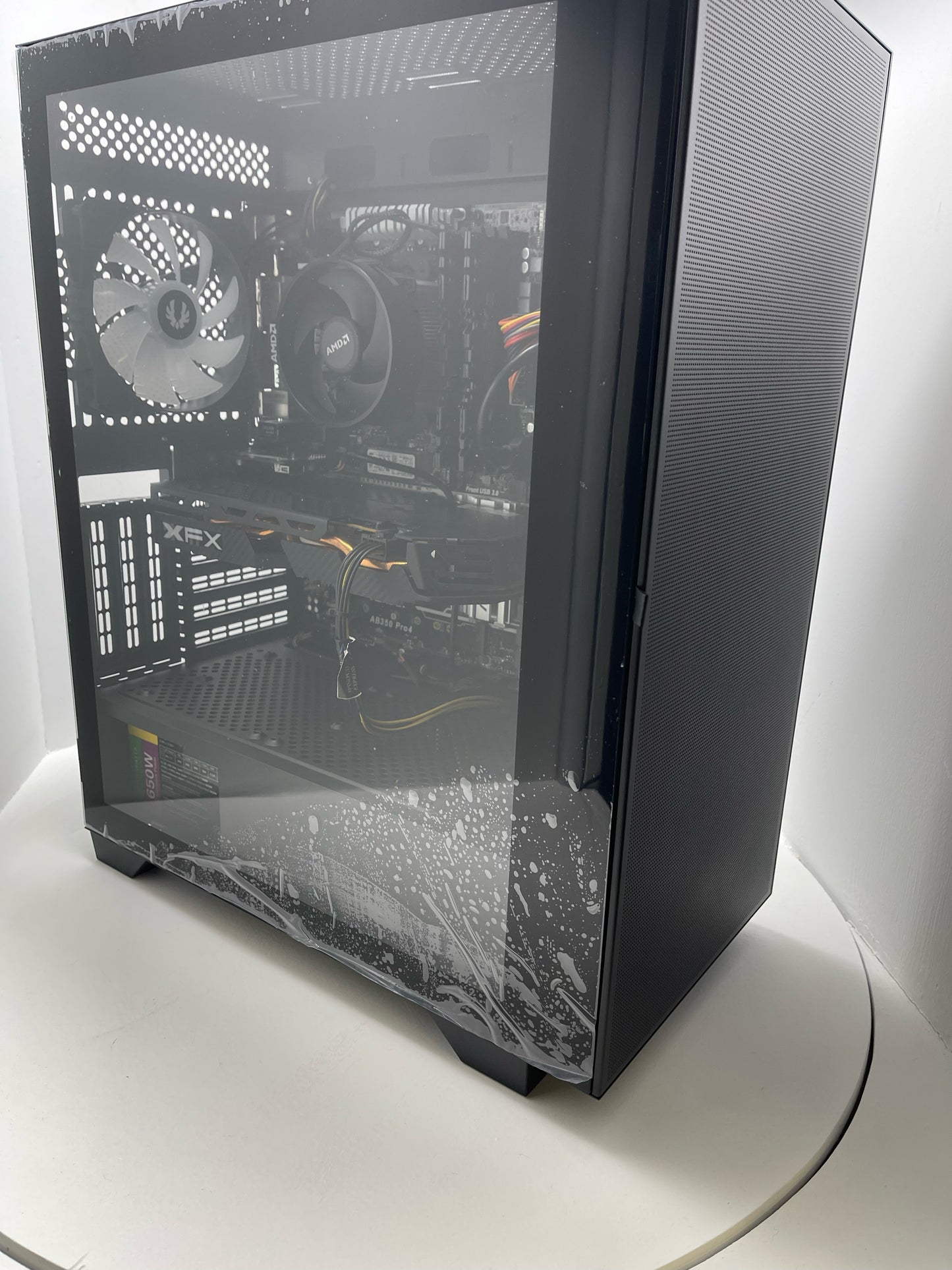 BitFenix Flow | R5 1600 | 16GB | RX 580