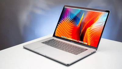 Apple Macbook Pro 15" Mid 2017 - Core i7-3.1